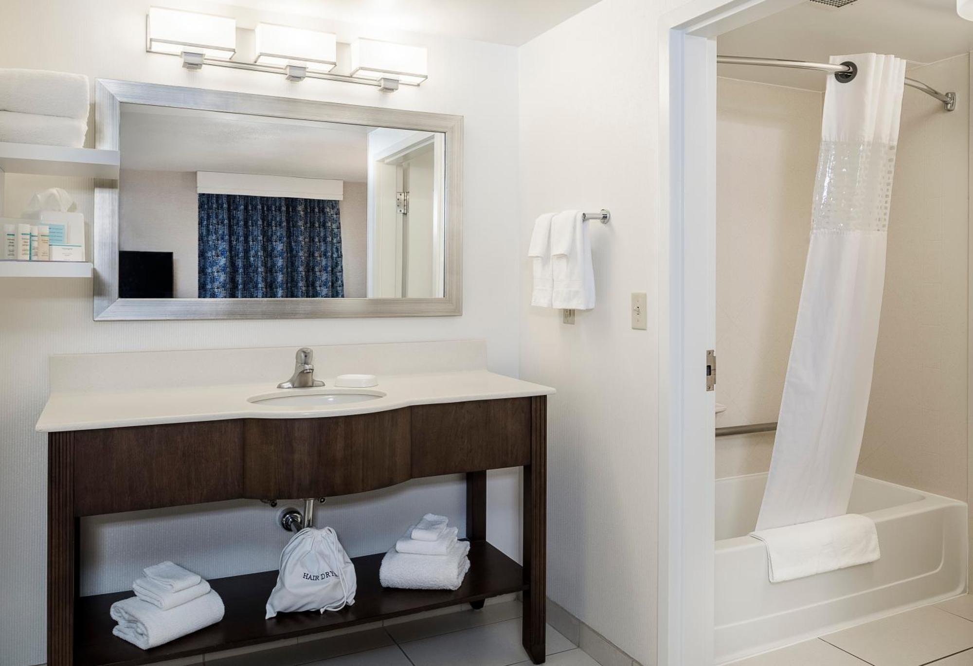 Hampton Inn & Suites By Hilton Dartmouth - Halifax Exterior foto